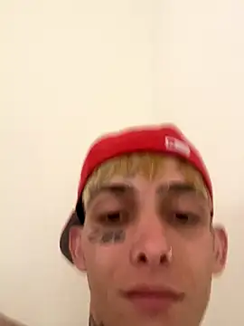 Snapshot of KinkyLatinCock chatting on September 8, 2025, 6:29 pm KinkyLatinCock online show from September 8, 2025, 6:29 pm