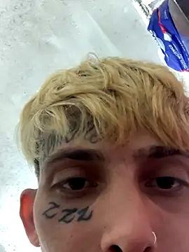 Snapshot of KinkyLatinCock chatting on September 20, 2025, 7:04 pm KinkyLatinCock online show from September 20, 2025, 7:04 pm