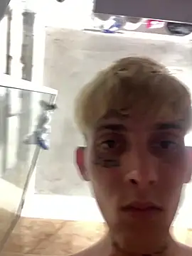 Snapshot of KinkyLatinCock chatting on September 26, 2025, 6:50 am KinkyLatinCock online show from September 26, 2025, 6:50 am