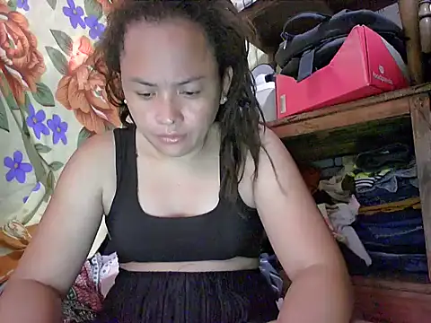 Snapshot of betty02 chatting on April 19, 2026, 8:13 am betty02 online show from April 19, 2026, 8:13 am