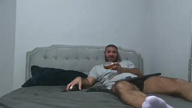 Snapshot of Bunnyela1 chatting on October 27, 2025, 12:53 pm Bunnyela1 online show from October 27, 2025, 12:53 pm