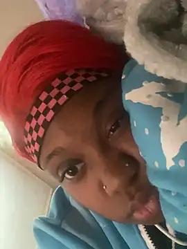 HennessyBaby21 online show from April 30, 2026, 1:28 pm