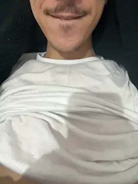 Snapshot of HitShelf chatting on February 1, 2026, 1:26 am HitShelf online show from February 1, 2026, 1:26 am