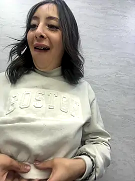 Savannah Monroe online show from November 5, 2025, 10:43 pm