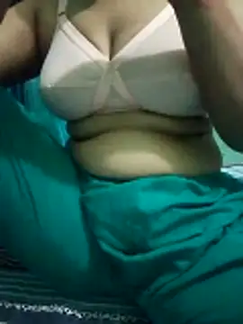 Snapshot of Maria_Mahi chatting on February 4, 2026, 4:02 pm Maria Mahi online show from February 4, 2026, 4:02 pm