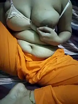 Snapshot of Maria_Mahi chatting on February 13, 2026, 4:25 pm Maria Mahi online show from February 13, 2026, 4:25 pm