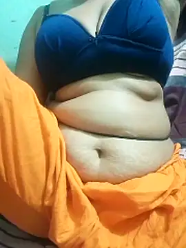 Snapshot of Maria_Mahi chatting on February 24, 2026, 5:00 pm Maria Mahi online show from February 24, 2026, 5:00 pm