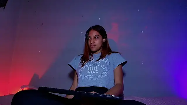 m rosee online show from November 7, 2025, 12:27 pm