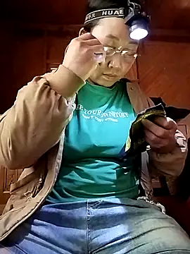 Lai005 online show from December 22, 2025, 3:36 am