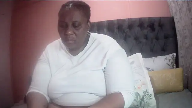 Snapshot of HUGEASSXXXXX chatting on March 7, 2026, 2:19 am HUGEASSXXXXX online show from March 7, 2026, 2:19 am