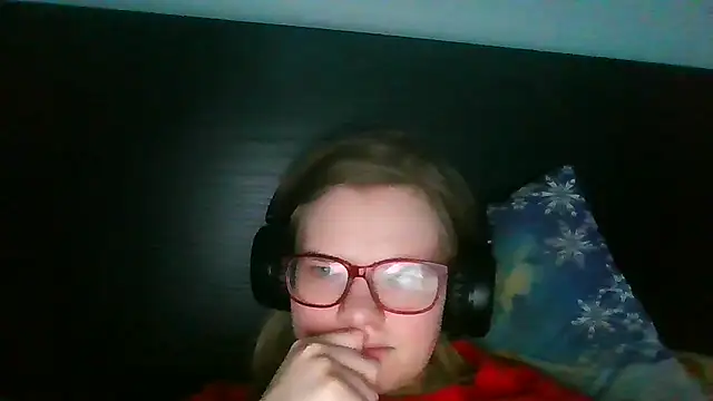 Moonolighta online show from February 17, 2026, 3:19 pm