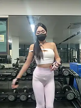 jiajia L online show from April 2, 2026, 11:19 am