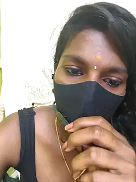 Snapshot of Honey_rosetamil chatting on April 18, 2026, 5:22 am Honey rosetamil online show from April 18, 2026, 5:22 am