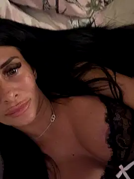 AriannaIsabellax online show from October 2, 2025, 10:06 pm