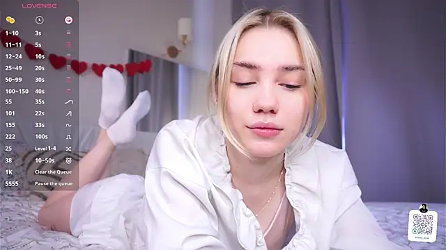 Snapshot of LilianBenskin chatting on February 26, 2026, 6:45 am LilianBenskin online show from February 26, 2026, 6:45 am