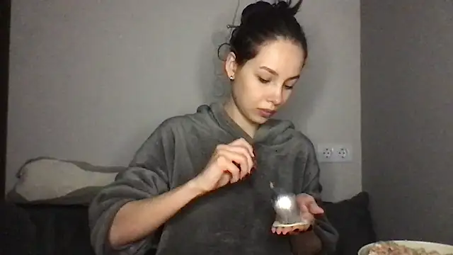 Yuna5343 online show from January 10, 2026, 8:54 pm