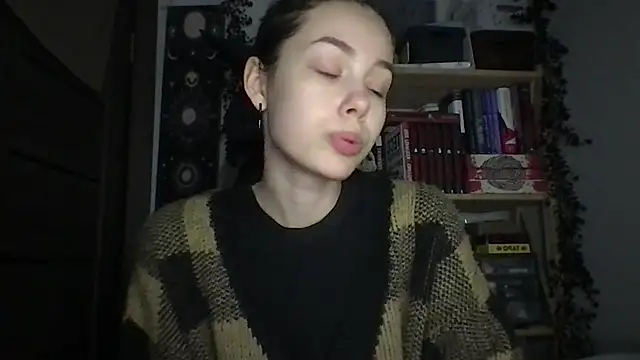 Yuna5343 online show from April 1, 2026, 9:34 pm