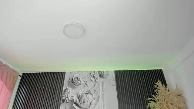 ShaniaDaniels online show from April 6, 2026, 8:43 pm