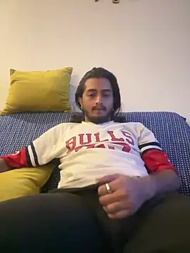 seenu2101 online show from April 25, 2026, 9:56 pm