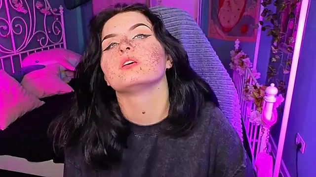 Dark Shine online show from October 9, 2025, 5:49 am