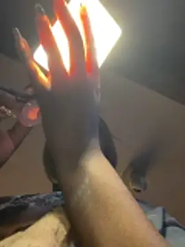 alisonn moon online show from December 3, 2025, 9:57 pm