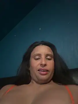 Angelaarayexx online show from April 30, 2026, 1:17 pm