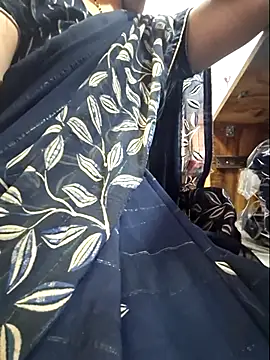 Snapshot of indianhotwife639 chatting on November 27, 2025, 8:49 am indianhotwife639 online show from November 27, 2025, 8:49 am