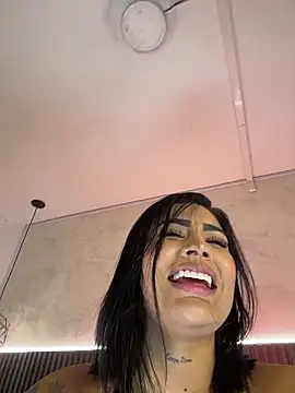 MaddyGray  online show from March 4, 2026, 11:27 am