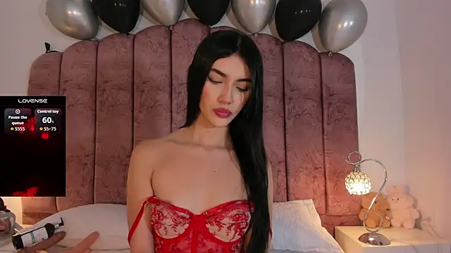 Snapshot of ValeskaZuev1 chatting on October 1, 2025, 7:42 pm ValeskaZuev1 online show from October 1, 2025, 7:42 pm