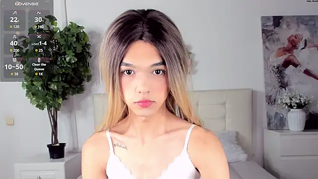 MadonnaRossi online show from April 26, 2026, 1:31 pm