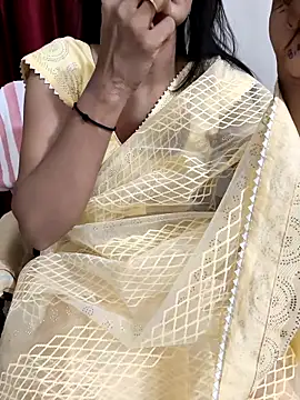 Shalu G online show from September 15, 2025, 4:01 am