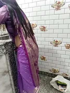 Shalu G online show from January 18, 2026, 3:05 pm