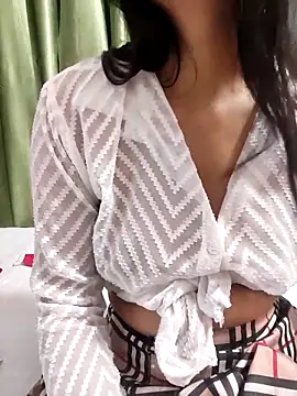 Snapshot of Shalu_G chatting on April 24, 2026, 4:15 am Shalu G online show from April 24, 2026, 4:15 am