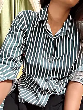 Snapshot of Shalu_G chatting on May 30, 2026, 4:09 am Shalu G online show from May 30, 2026, 4:09 am
