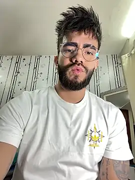 Snapshot of King_Draven3 chatting on February 8, 2026, 4:21 pm King Draven3 online show from February 8, 2026, 4:21 pm