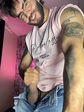 Snapshot of King_Draven3 chatting on February 25, 2026, 7:34 pm King Draven3 online show from February 25, 2026, 7:34 pm