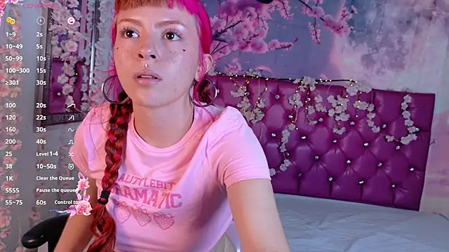 Snapshot of NIna_Kitty_ chatting on December 3, 2025, 1:31 pm NIna Kitty online show from December 3, 2025, 1:31 pm