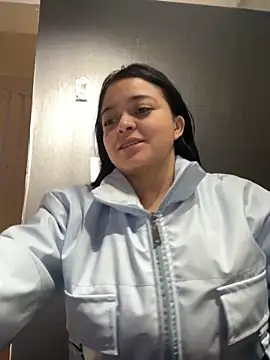 Emily Rivers  online show from September 20, 2025, 2:07 pm