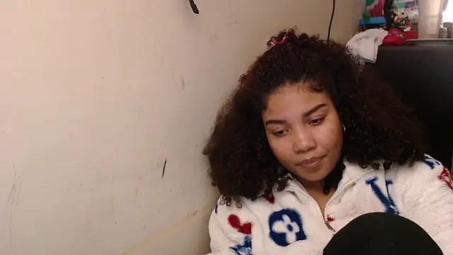 madelene online show from April 12, 2026, 3:11 am