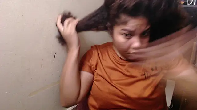 madelene online show from April 15, 2026, 2:51 am