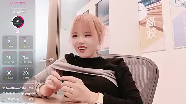 Snapshot of KKMM168 chatting on February 3, 2026, 6:22 am KKMM168 online show from February 3, 2026, 6:22 am