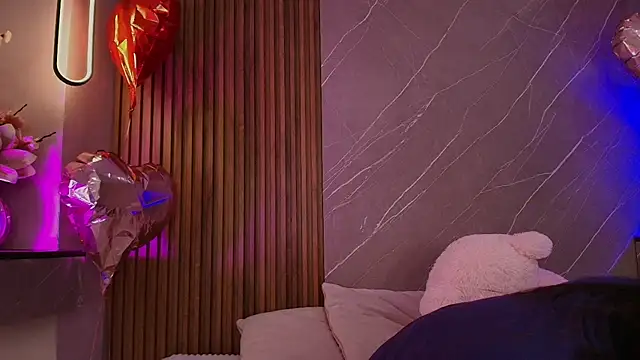 emma  rose1 online show from April 7, 2026, 2:56 am