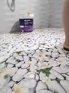 Snapshot of Lyanh13 chatting on January 31, 2026, 11:58 pm Lyanh13 online show from January 31, 2026, 11:58 pm