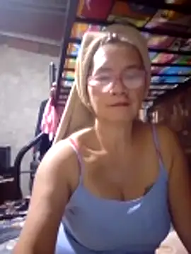 Snapshot of SexyHottMom chatting on February 23, 2026, 2:25 pm SexyHottMom online show from February 23, 2026, 2:25 pm