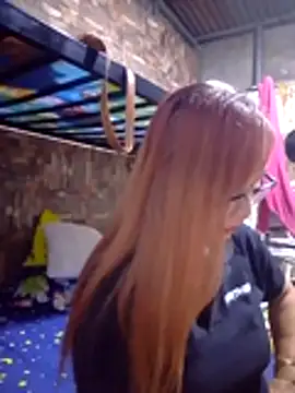 SexyHottMom online show from April 3, 2026, 11:08 am