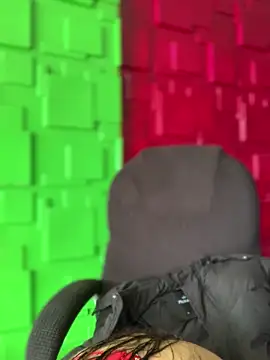 Linda LS online show from October 14, 2025, 1:45 pm