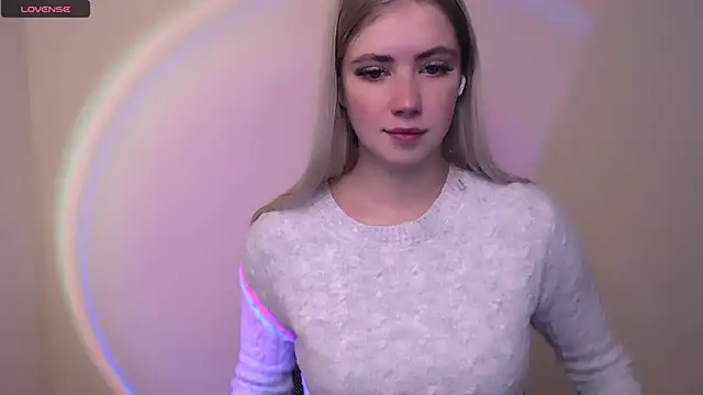 Snapshot of AliceHotty_ chatting on October 20, 2025, 11:32 am AliceHotty  online show from October 20, 2025, 11:32 am