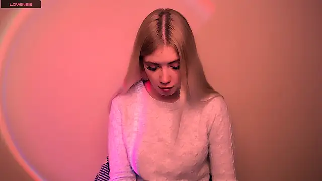 AliceHotty  online show from November 10, 2025, 7:51 am