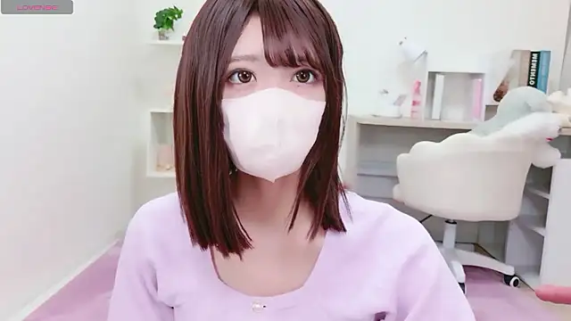 Reina Fcup online show from March 26, 2026, 4:40 am