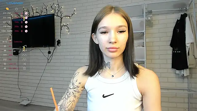 Snapshot of AsyaMiller chatting on October 18, 2025, 8:53 pm AsyaMiller online show from October 18, 2025, 8:53 pm